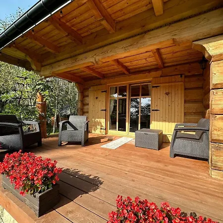 Sekata - Drewniany Z Jacuzzi Chalet Osieczany